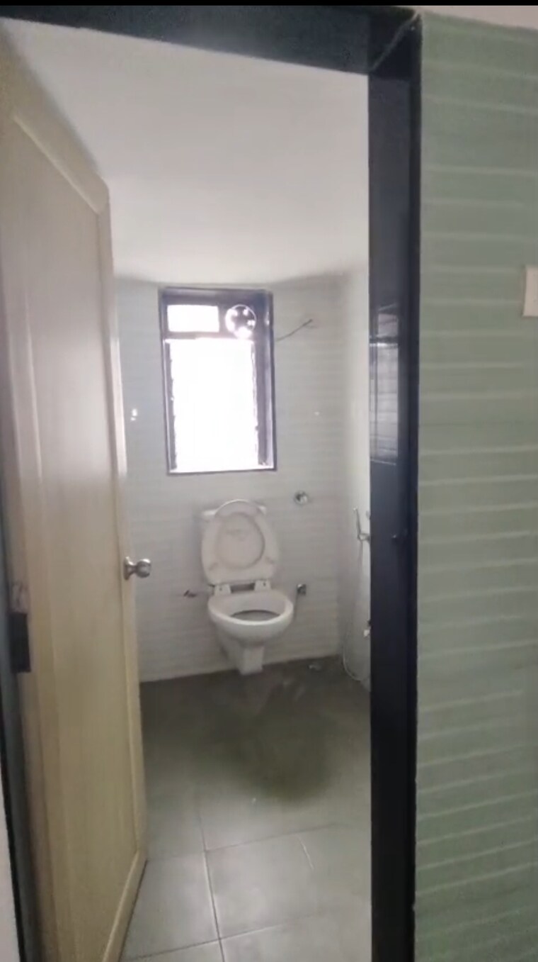 Bathroom, haware-dahlia 2 Bedroom 730 Sq.Ft. Apartment In Kasarvadavali Thane 9442611