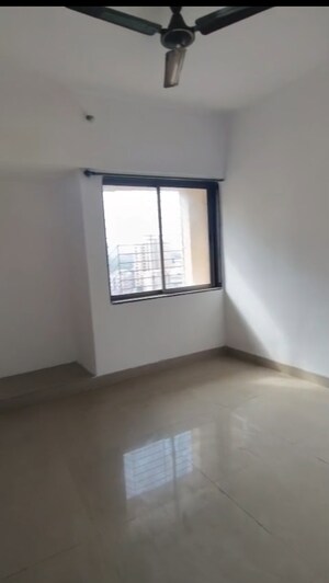 Room in 2 BHK Apartment at Haware Dahlia, Kasarvadavali – for Rent