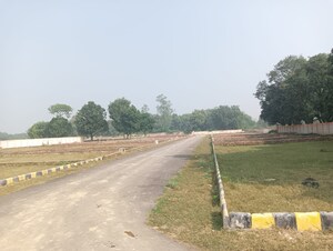 Master Bedroom in 2 BHK Independent House at Raebareli Road – for Sale