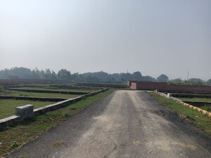 Master Bedroom in 2 BHK Independent House at Raebareli Road – for Sale