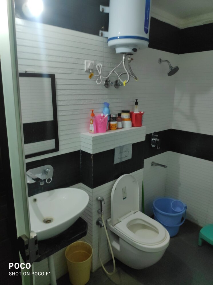 Bathroom, paradigm-business-hermitage-park 3 Bedroom 1600 Sq.Ft. Apartment In Dhakoli Zirakpur 9442631