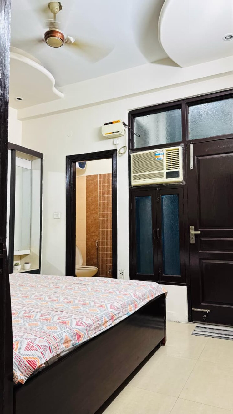 Bedroom, shakti khand iii 2 Bedroom 850 Sq.Ft. Builder Floor In Shakti Khand Iii Ghaziabad 9442602