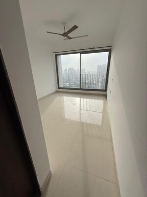 Room in 2 BHK Apartment at Sunteck City Avenue 4, Goregaon West – for Rent