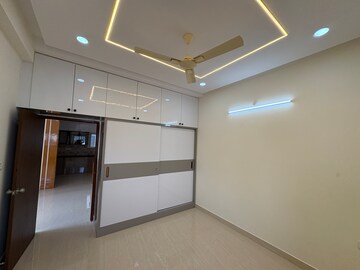 Room in 3 BHK Builder Floor at Nallagandla – for Rent