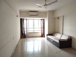 Room in 2 BHK Apartment at Mermit Tower, Lower Parel – for Rent