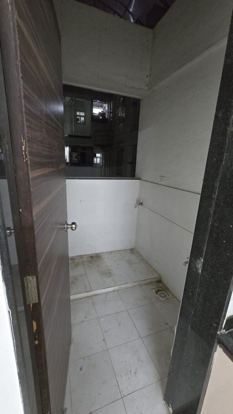 Bathroom, wadhwani-sai-paradise 2 Bedroom 880 Sq.Ft. Apartment In Punawale Pune 9442675