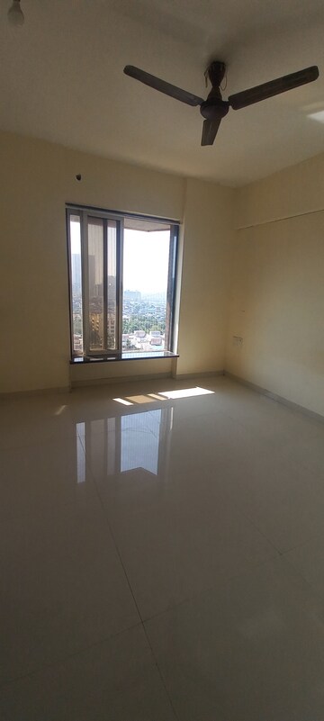 Room in 2 BHK Apartment at Karmvir Avant Sky Villa, Goregaon East – for Rent