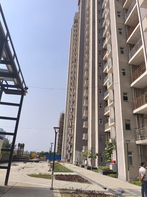 3 BHK Apartment For Sale in Shri Radha Aqua Garden, Sector 16b Greater Noida