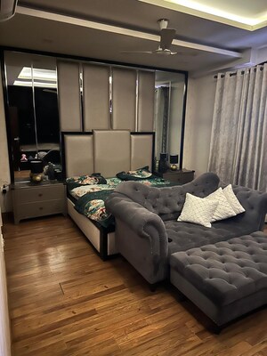 Bedroom in 4 BHK Builder Floor at BPTP Park Central, Sector 85 – for Sale