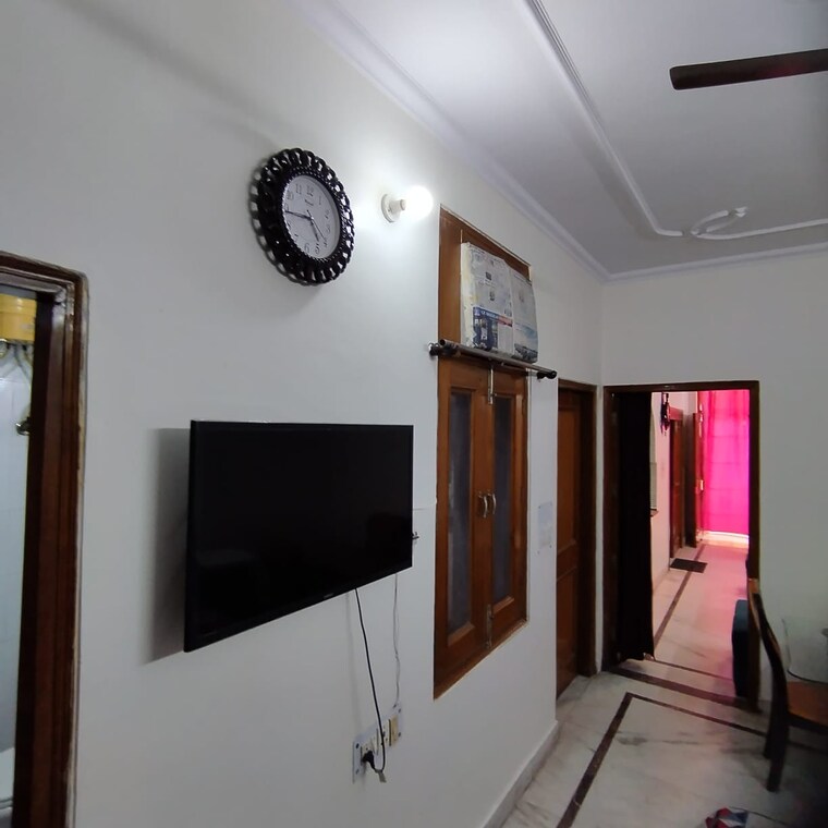 Team Area, bptp-park-elite-floors-sector-88 3 Bedroom 250 Sq.Yd. Builder Floor In Sector 88 Faridabad 9442783