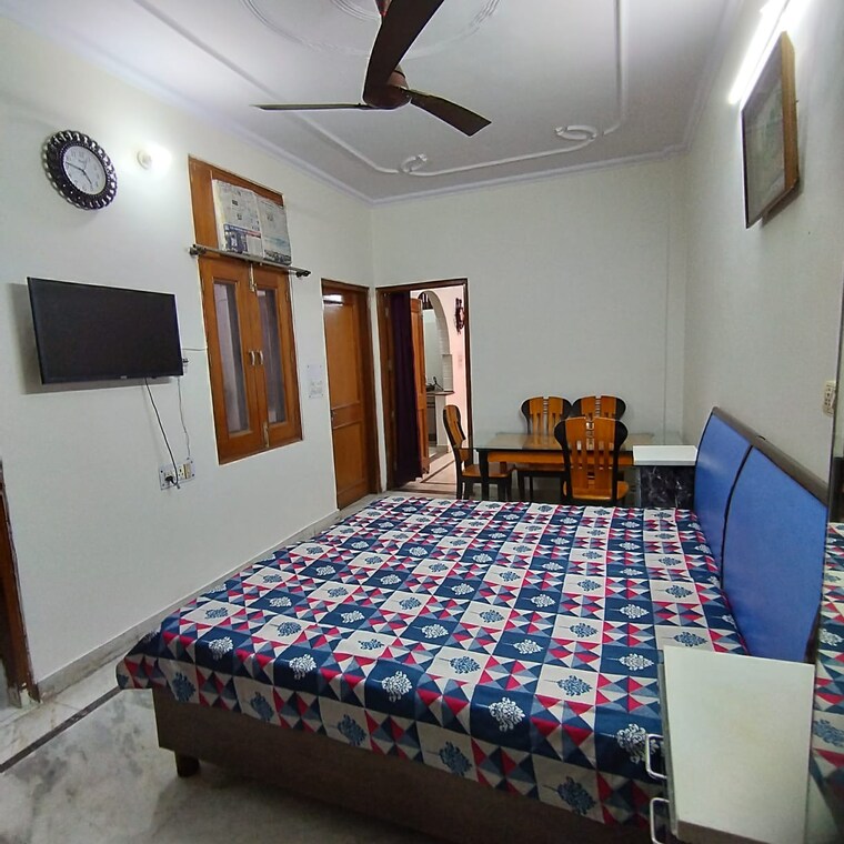 Bedroom, bptp-park-elite-floors-sector-88 3 Bedroom 250 Sq.Yd. Builder Floor In Sector 88 Faridabad 9442783