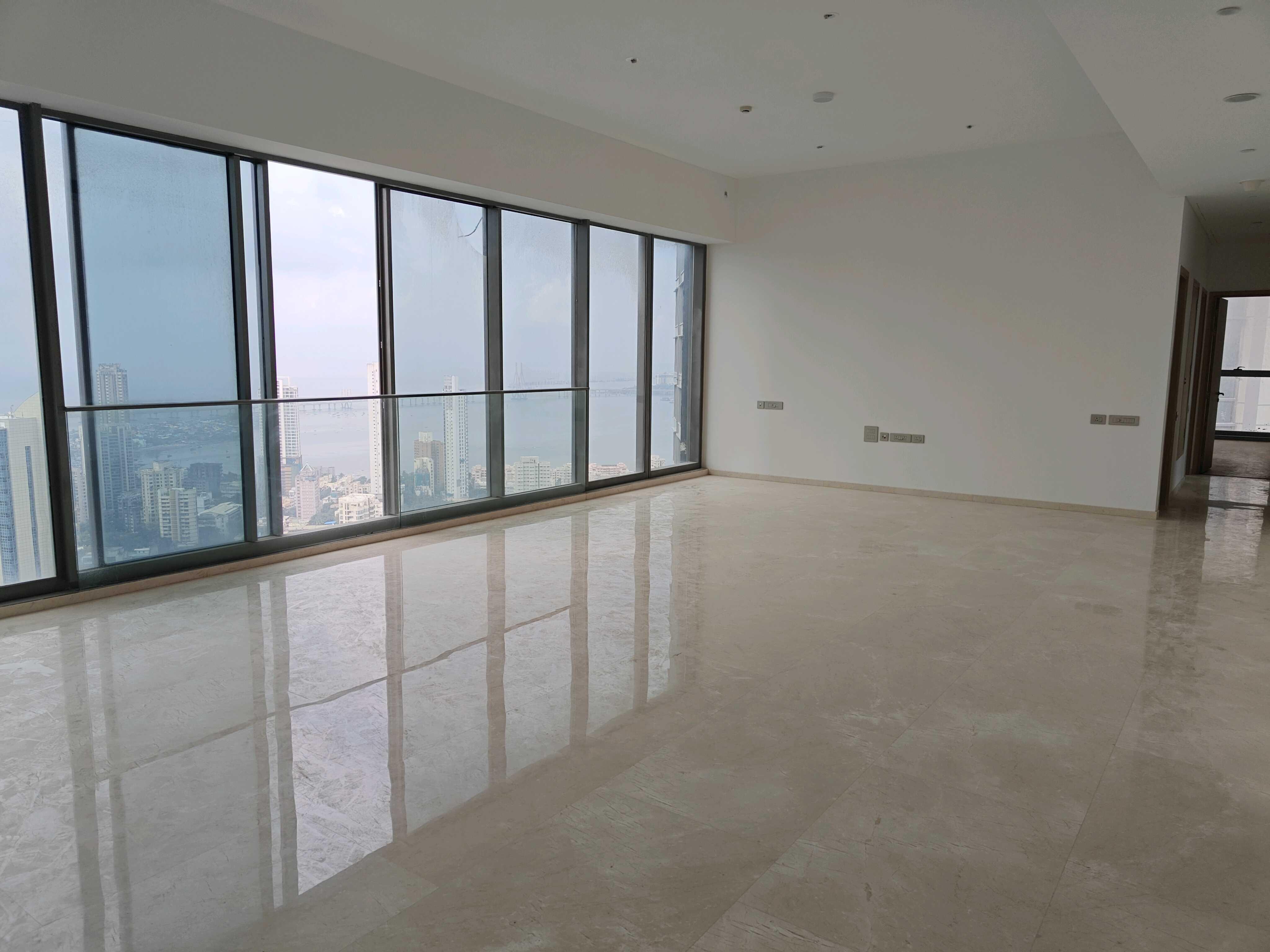 5 BHK Apartment For Sale in Rustomjee Crown