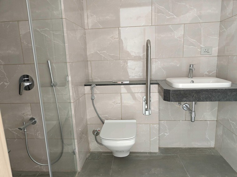 Bathroom, rustomjee-crown 5 Bedroom 3000 Sq.Ft. Apartment In Prabhadevi Mumbai 9442809