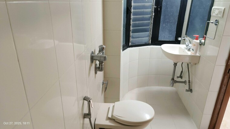 Bathroom, prabhadevi-chs 4 Bedroom 1870 Sq.Ft. Apartment In Prabhadevi Mumbai 9442826