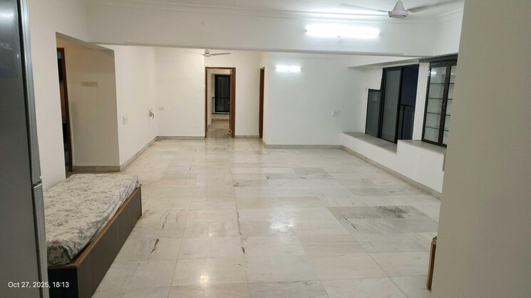 Room, prabhadevi-chs 4 Bedroom 1870 Sq.Ft. Apartment In Prabhadevi Mumbai 9442826