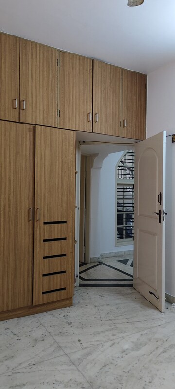 Building Lobby in 2 BHK Builder Floor at Halasuru – for Rent