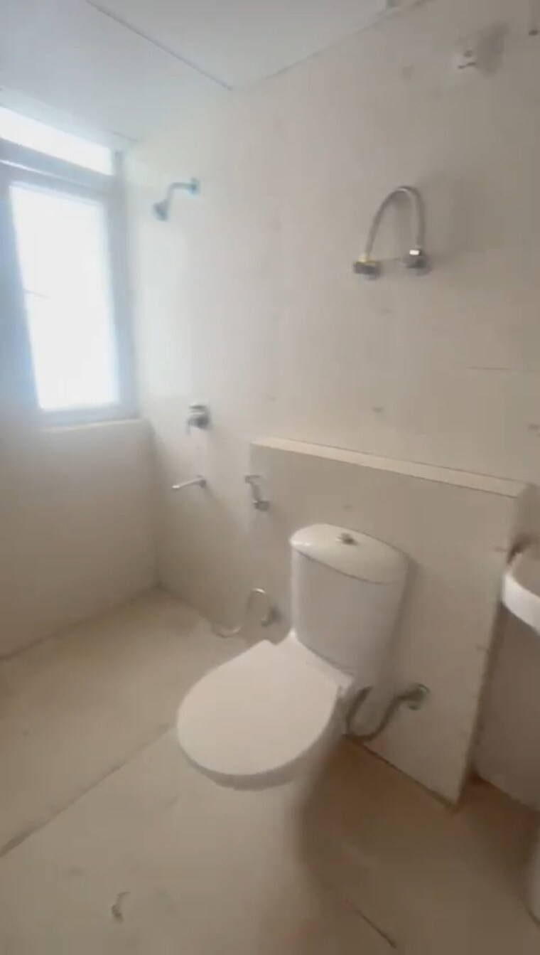 Bathroom, slf-anushree 3 Bedroom 1606 Sq.Ft. Apartment In Sector 75 Faridabad 9442888