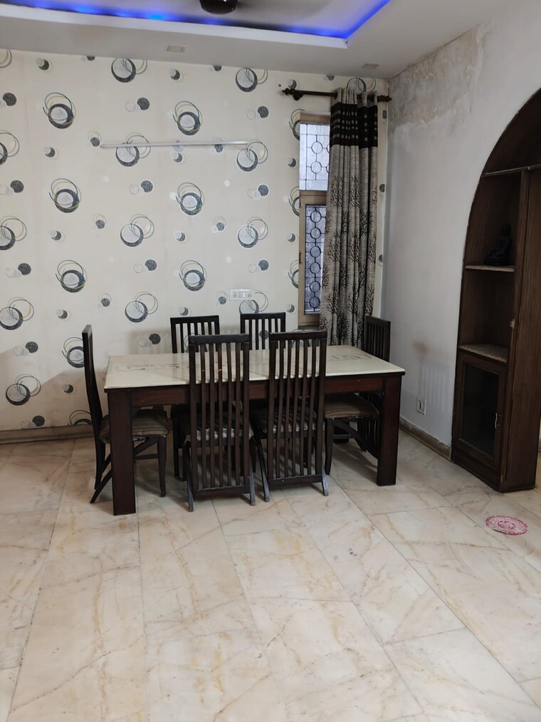 Dining area, rwa-apartments-sector-52 1 Bedroom 150 Sq.Mt. Apartment In Sector 52 Noida 9442849