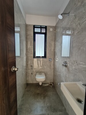 2 BHK Apartment For Sale in Dahisar West