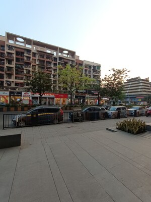  Showroom – Exterior View View at One Platinum, Cbd Belapur Sector 15 - for Sale