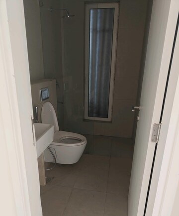 Bathroom in 4 BHK Apartment at Indiabulls Sky Forest, Lower Parel – for Sale