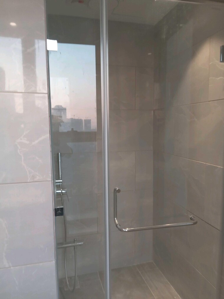 Bathroom, rustomjee-crown 4 Bedroom 2189 Sq.Ft. Apartment In Prabhadevi Mumbai 9442973