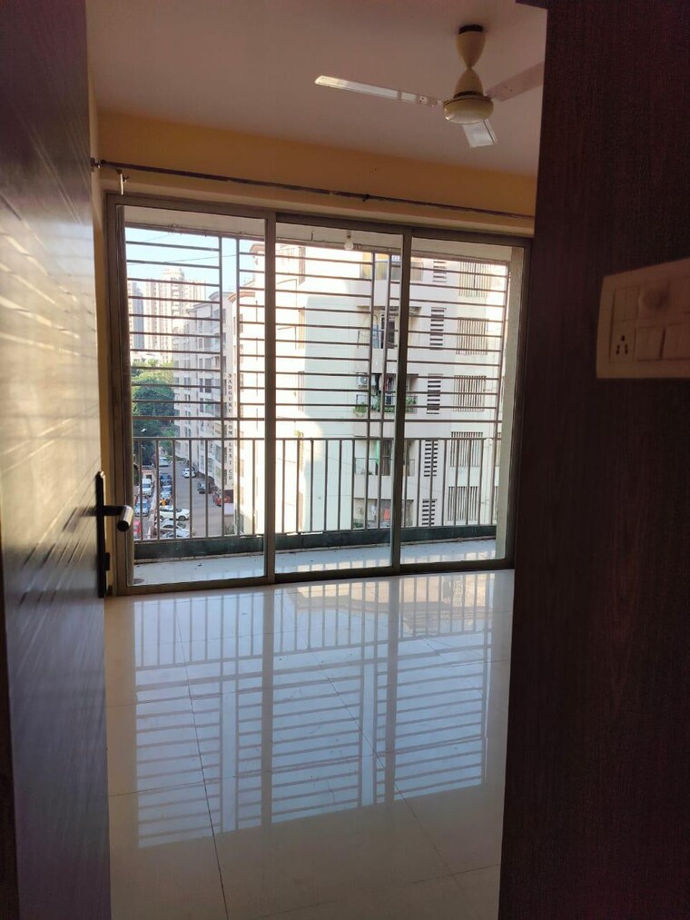 Room, satellite-tower 2 Bedroom 1205 Sq.Ft. Apartment In Goregaon East Mumbai 9442978