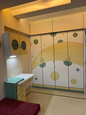 Furnished Amenities in 2 BHK Apartment at Satellite Tower, Goregaon East – for Rent