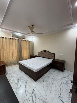 Bedroom in 3 BHK Apartment at Bandra West – for Rent