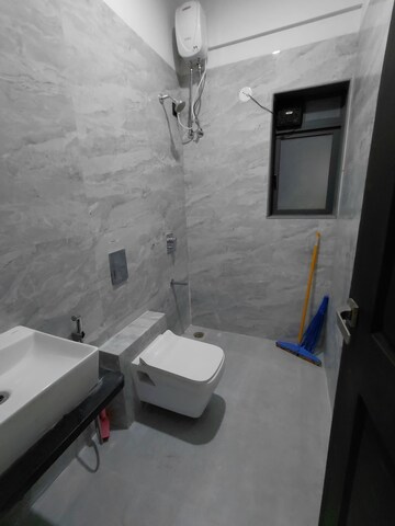 Master Bedroom in 2 BHK Apartment at Parth CHS Jogeshwari East, Jogeshwari East – for Rent