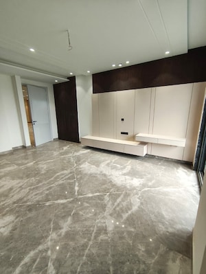 Room in 4 BHK Builder Floor at Rohini Sector 23 – for Sale