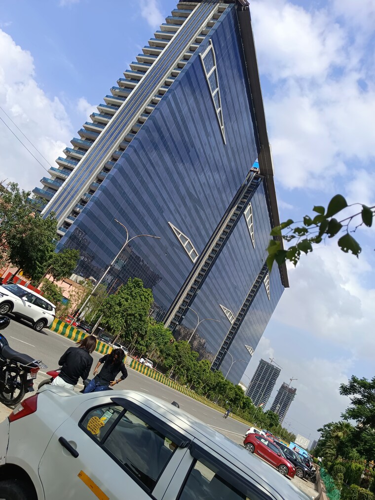 Exterior View, alphathum Commercial Office Space 400 Sq.Ft. In Sector 90 Noida 9443055