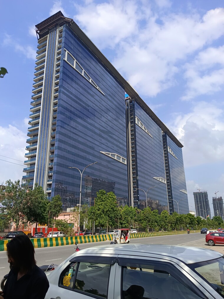 Exterior View, alphathum Commercial Office Space 400 Sq.Ft. In Sector 90 Noida 9443055