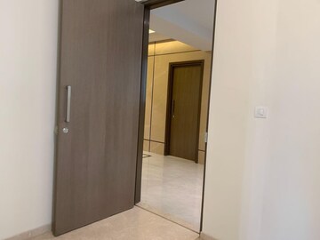 Room in 5 BHK Apartment at Piramal Mahalaxmi, Mahalaxmi – for Sale