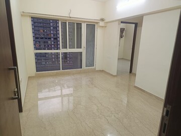 2 BHK Apartment For Rent in Omkar Signet, Malad East