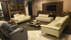 Team Area in 4 BHK Builder Floor at Palam Vihar – for Rent