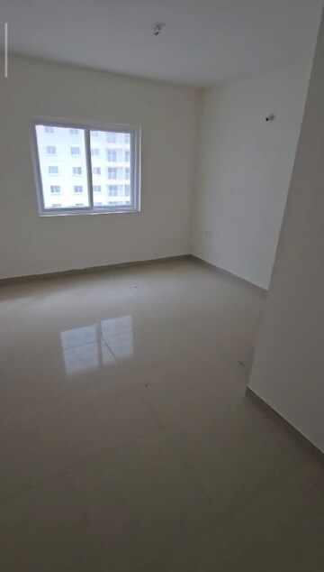 Room in 2 BHK Apartment at Mantri Serenity, Kanakapura Road – for Sale