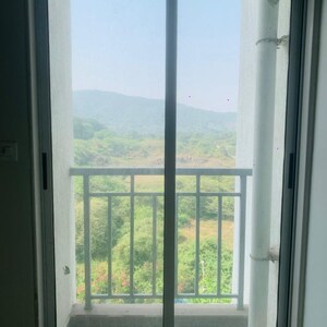 Room in 2 BHK Apartment at Vihang Vermont, Gaimukh Gaon – for Rent