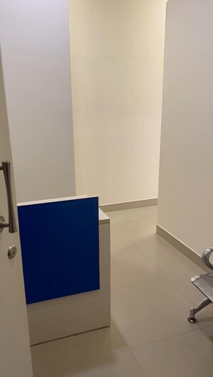 Room in  Office Space at Salt Lake Sector V – for Rent