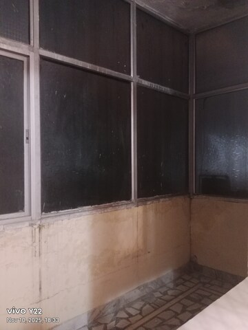 Furnished Amenities in 2 BHK Builder Floor at Ashoka Enclave Faridabad, Sector 34 – for Sale