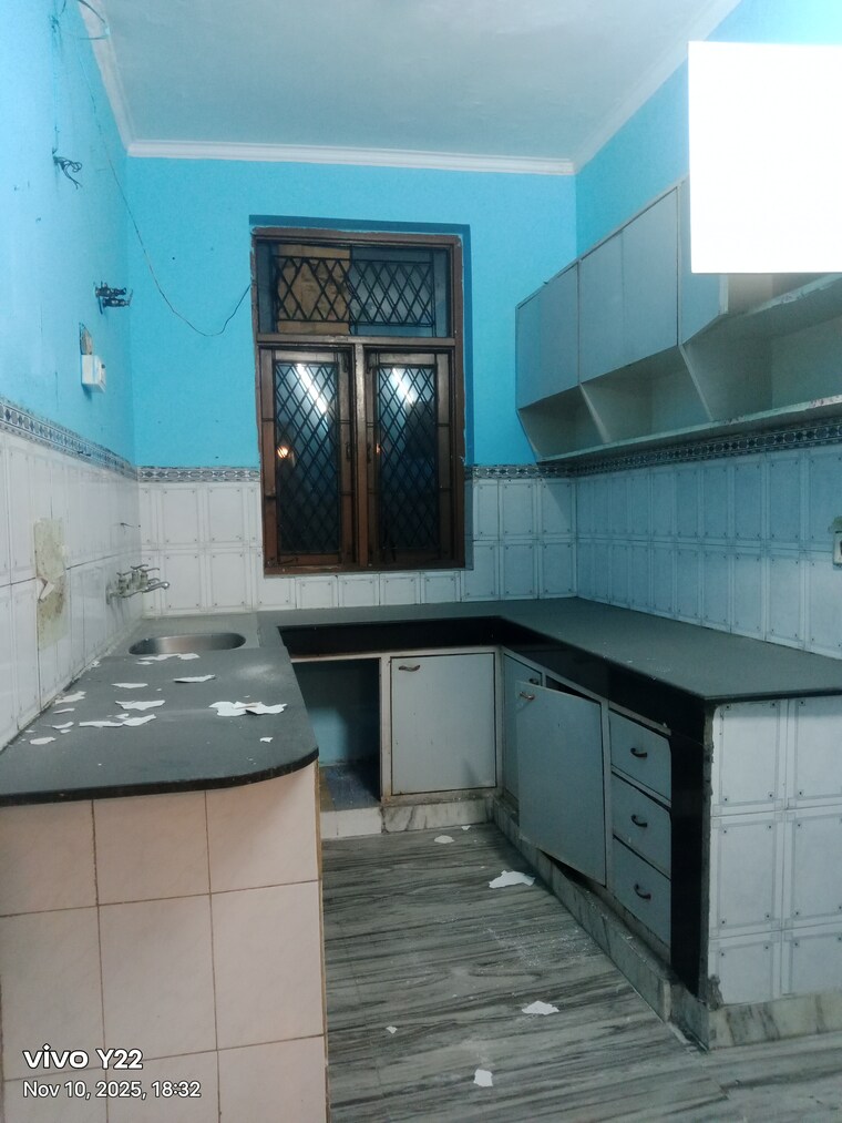 Kitchen, ashoka-enclave-faridabad 2 Bedroom 1800 Sq.Ft. Builder Floor In Sector 34 Faridabad 9443139