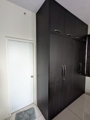 Furnished Amenities in 2 BHK Apartment at Prestige Lakeside Habitat, Varthur – for Rent