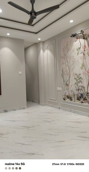 Building Lobby in 4 BHK Builder Floor at Parklands, Sector 85 – for Sale