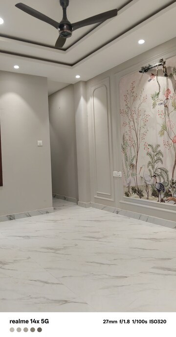 Building Lobby in 4 BHK Builder Floor at Parklands, Sector 85 – for Sale