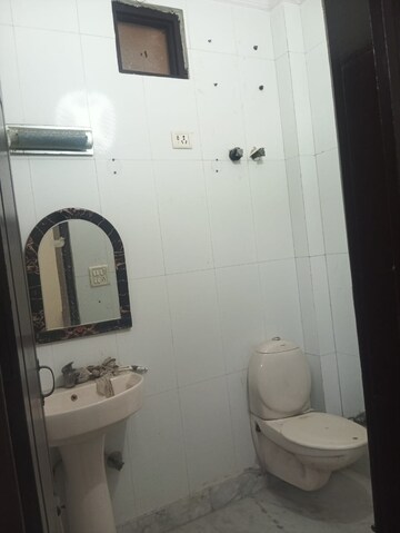 Bathroom in 3 BHK Builder Floor at Rohini Sector 25 – for Rent