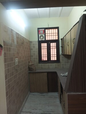3 BHK Builder Floor For Rent in Rohini Sector 25