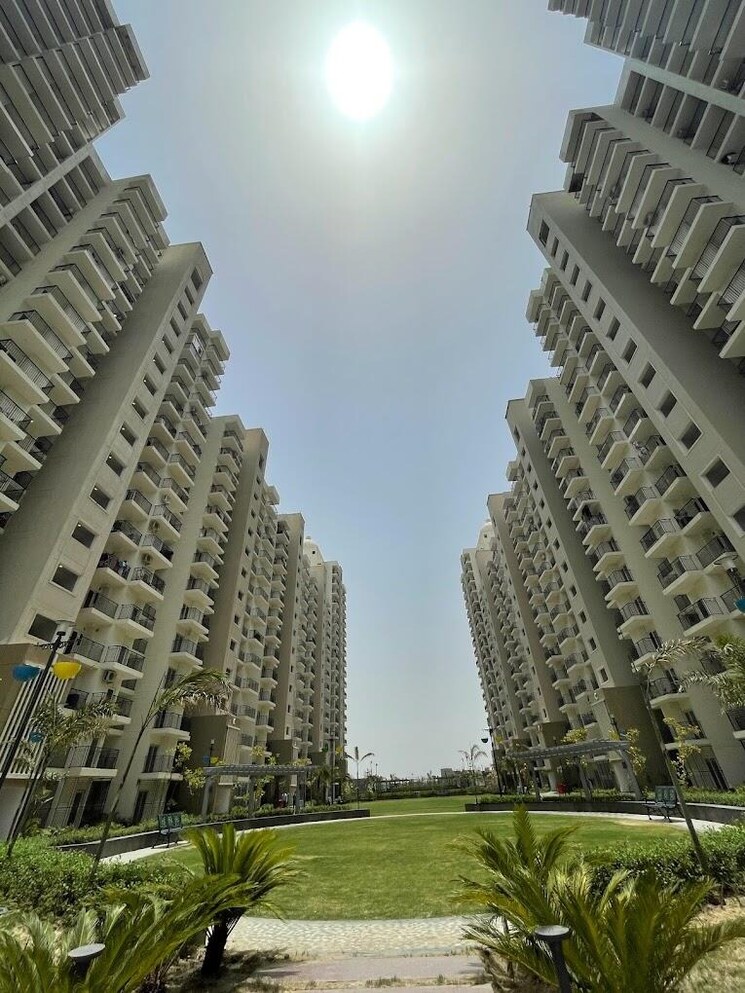 Exterior View, gulshan-botnia 2 Bedroom 1025 Sq.Ft. Apartment In Sector 144 Noida 9443174