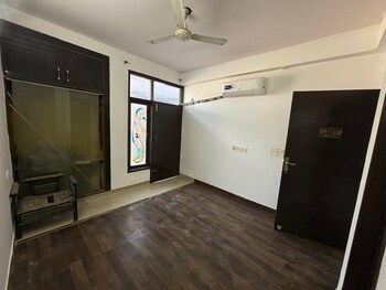 3 BHK Builder Floor for Sale in Chattarpur, Delhi