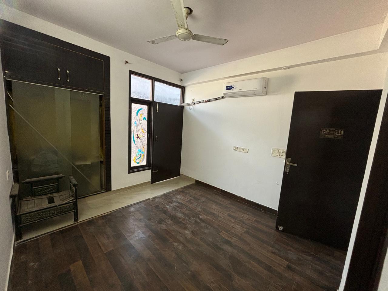 3 BHK Builder Floor For Sale in Chattarpur 