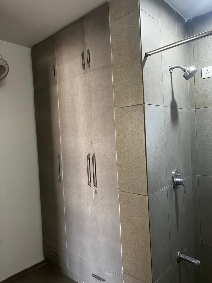 Bathroom, ireo-skyon 2 Bedroom 1524 Sq.Ft. Apartment In Sector 60 Gurgaon 9443268